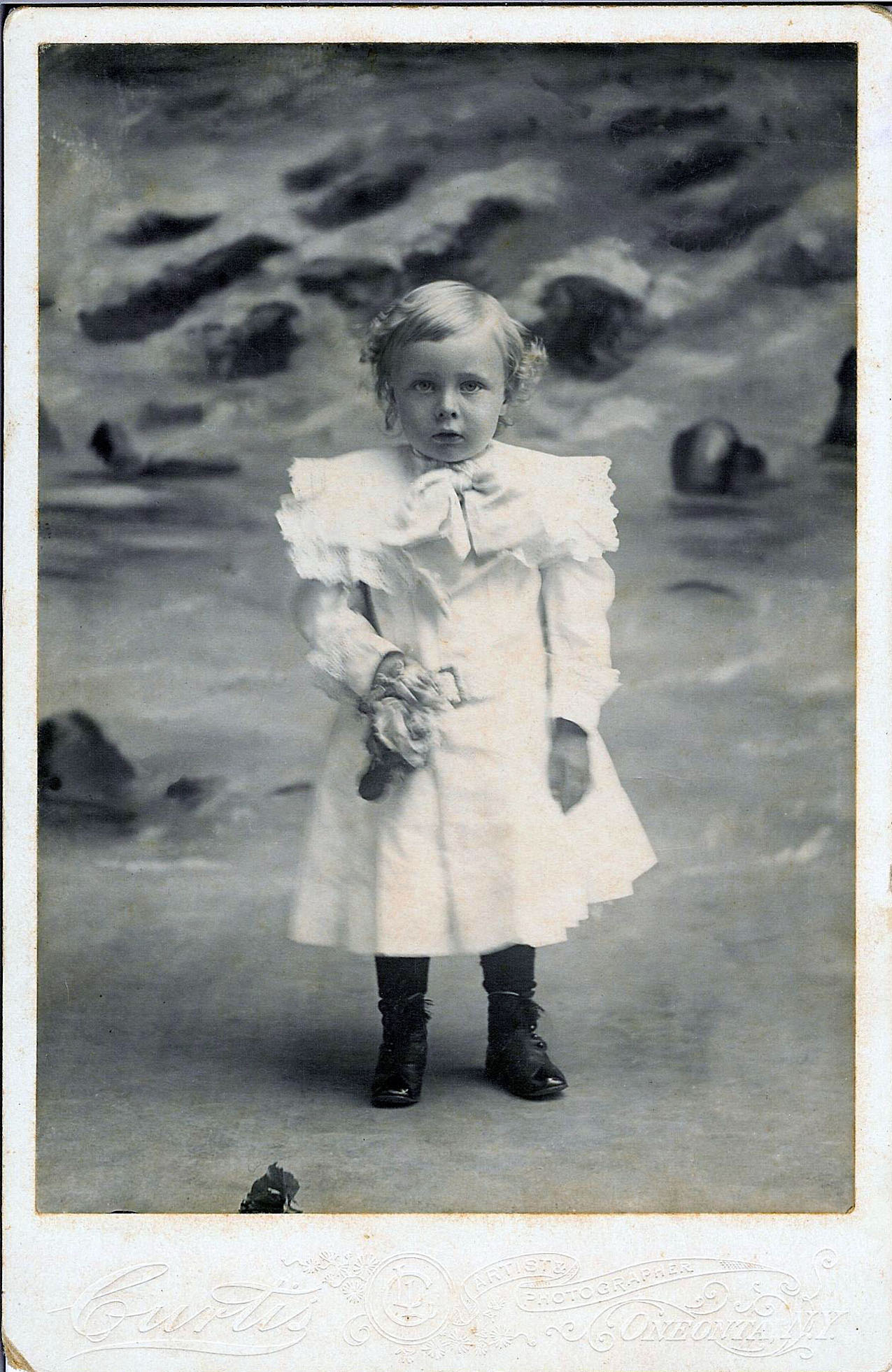 Photo of Harold Relyea as a toddler.